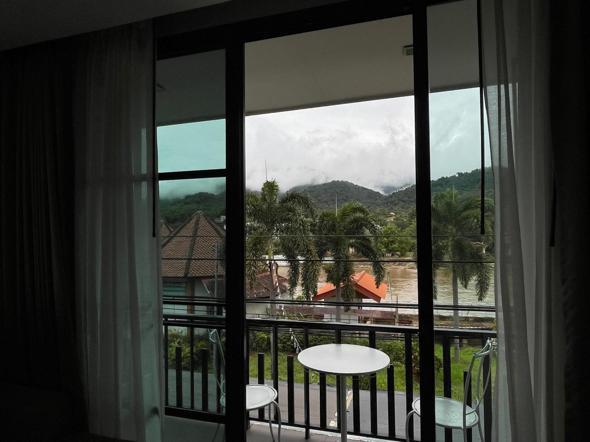 Saranya River House สรัญญาริเวอร์เฮาส์ Mae Ai Bagian luar foto